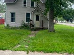 1450 4th Ave, Windom, MN 56101