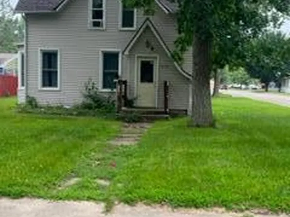 1450 4th Ave, Windom, MN 56101