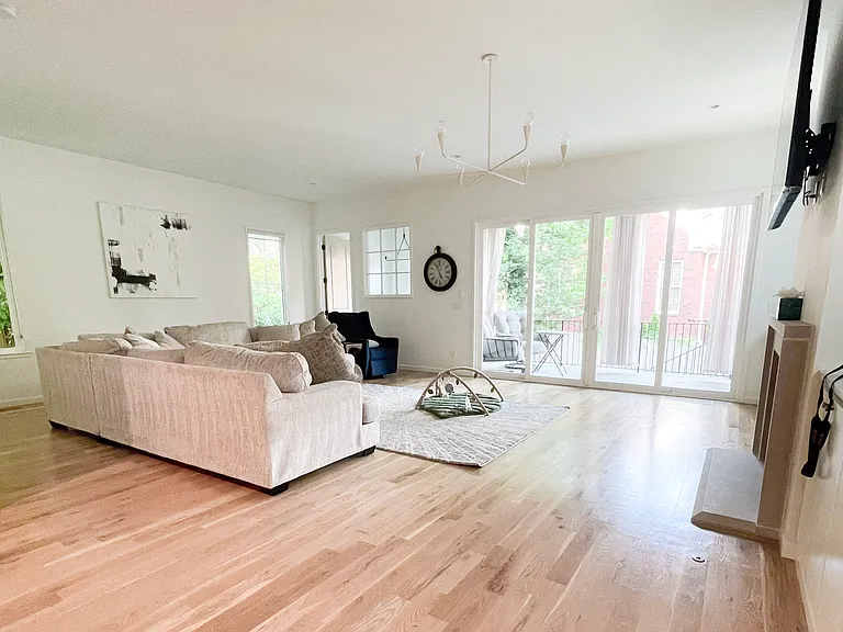 4116A Eden Ave — Photo 6