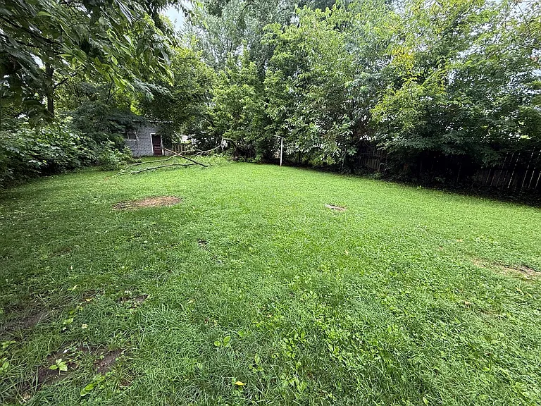 2137 N Delaware Ave — Photo 6