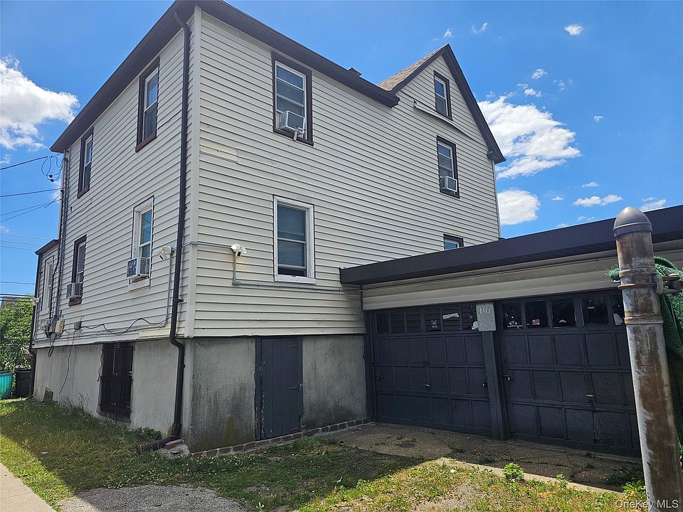 2nd image of 111 Wahl Avenue