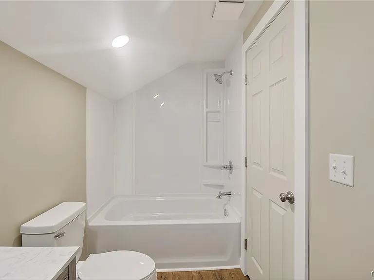 6637 Dix Rd — Photo 34