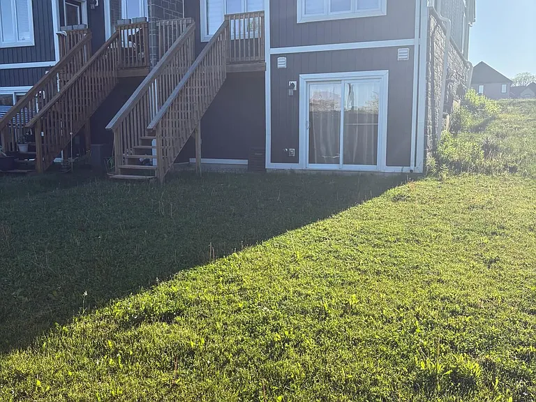 1752 Finley Cres — Photo 20