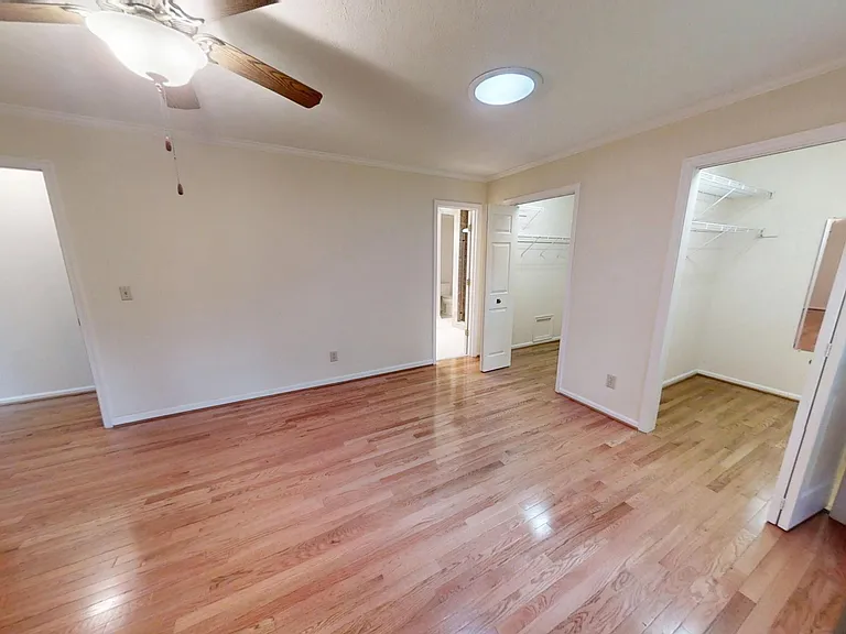 104 Penrith Ct — Photo 14