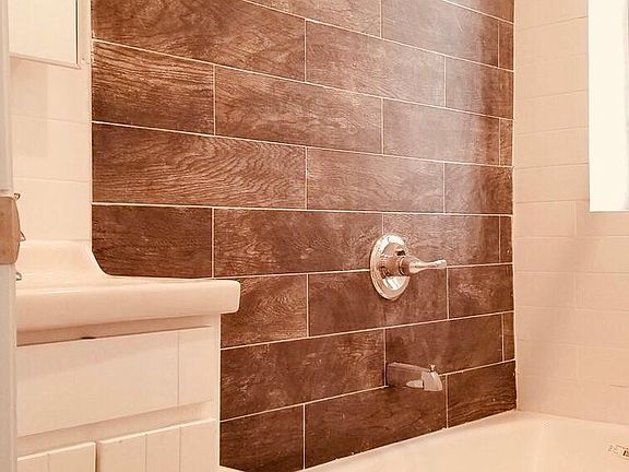 5th image of 830 Magenta St APT 2H