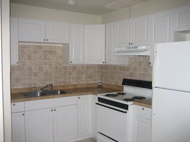 2nd image of 134 Redfern Dr