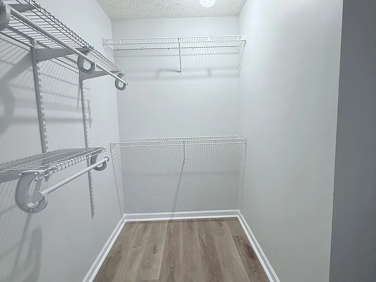 3977 Hidden Hollow Dr — Photo 10