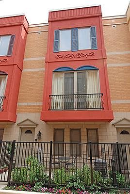 1st image of 849 W Ohio St Unit 10