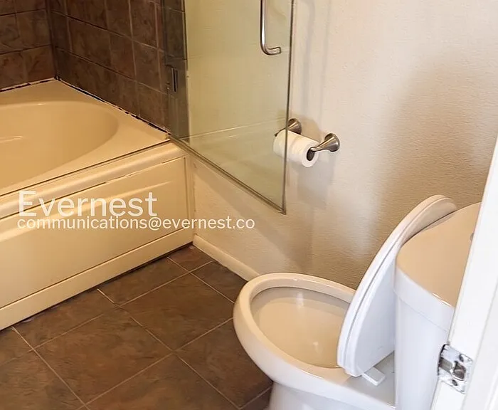 848 N 86th Pl — Photo 17