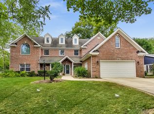 2807 Shannon Rd, Northbrook, IL 60062