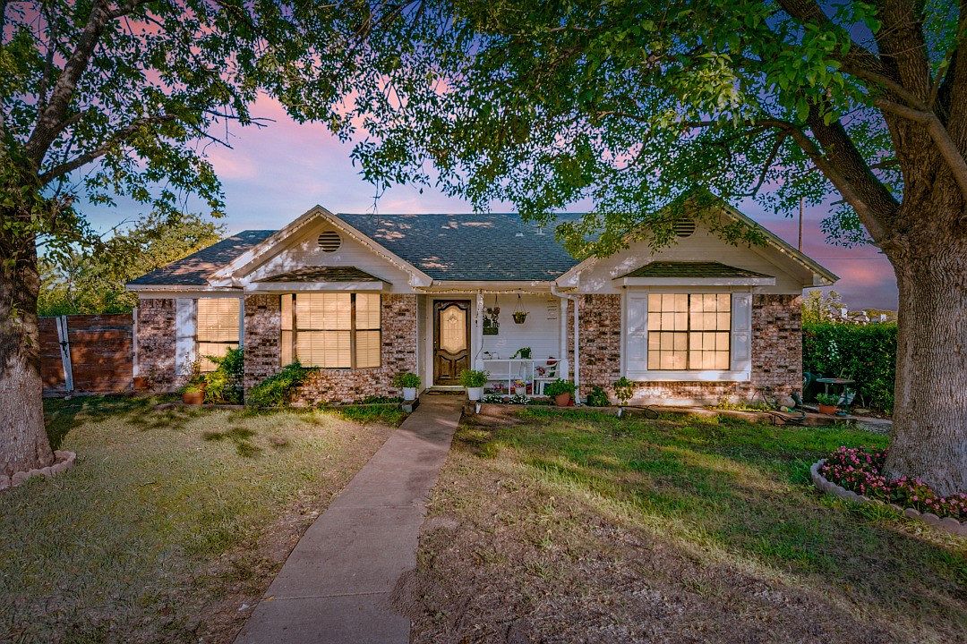 2329 Jamaica Pl, Garland, TX 75044 | Zillow