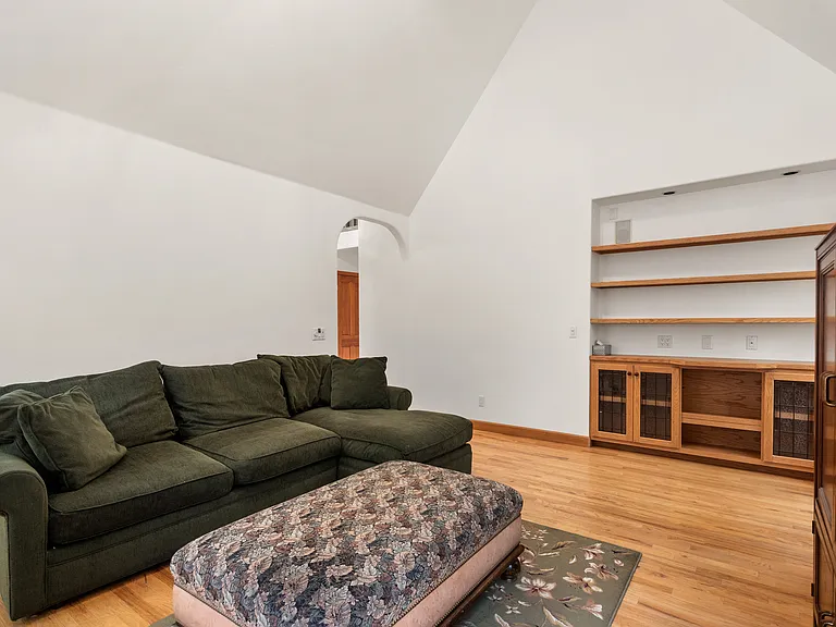 180 River Oaks Ln — Photo 8