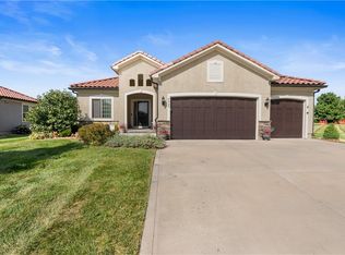 3920 SW Kamryn Dr, Lees Summit, MO 64082