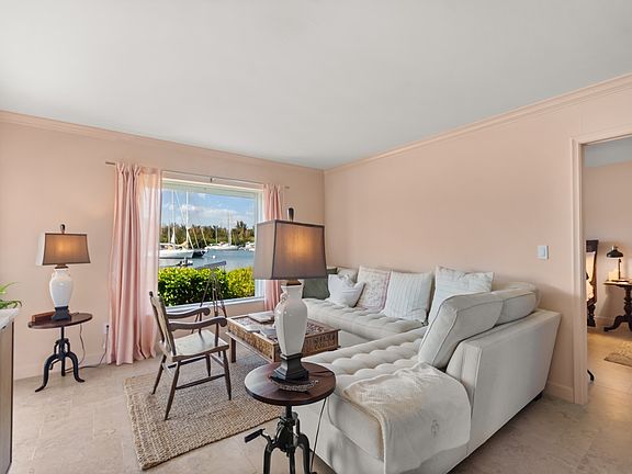 4th image of 200 Greytwig Rd APT 109