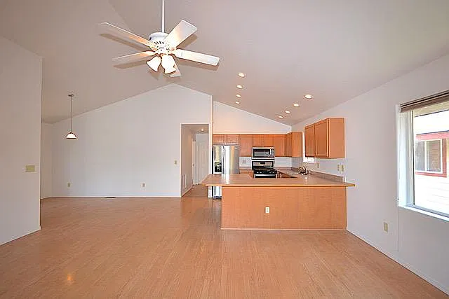 338 Jenkins Ranch Rd — Photo 4