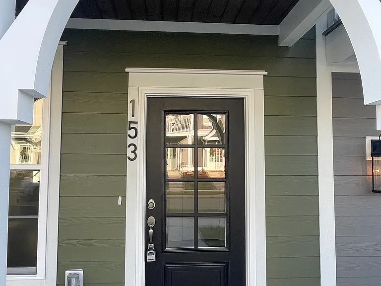 153 Bess Blvd — Photo 3