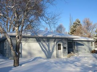 237 17th Ave NE, Jamestown, ND 58401