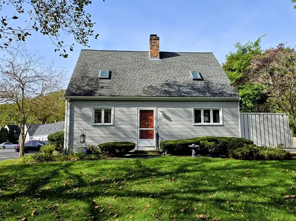 52 Liberty St APT C5, Plymouth, MA 02360