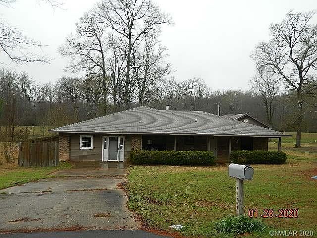 1st image of 629 Pine Cone Dr