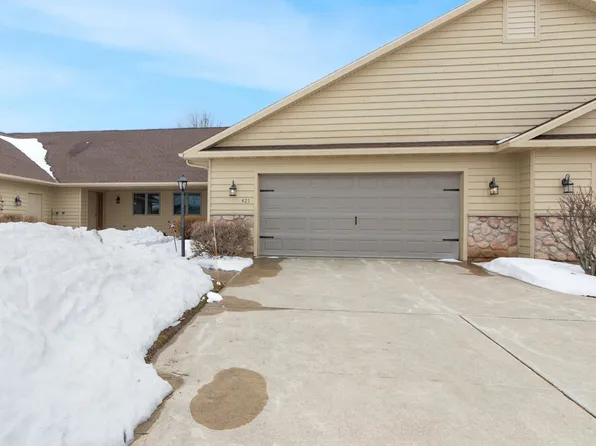 425 Brookview Dr, Luxemburg, WI 54217