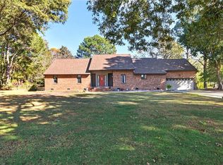 4284 Charity Neck Rd, Virginia Beach, VA 23457