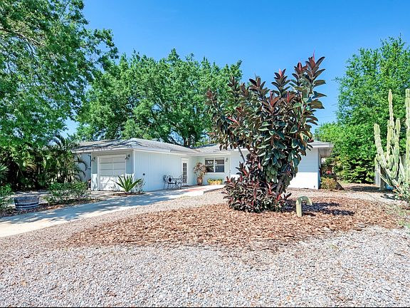 2nd image of 2653 Grand Cayman St