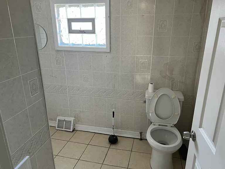 1444 S Mole St — Photo 4