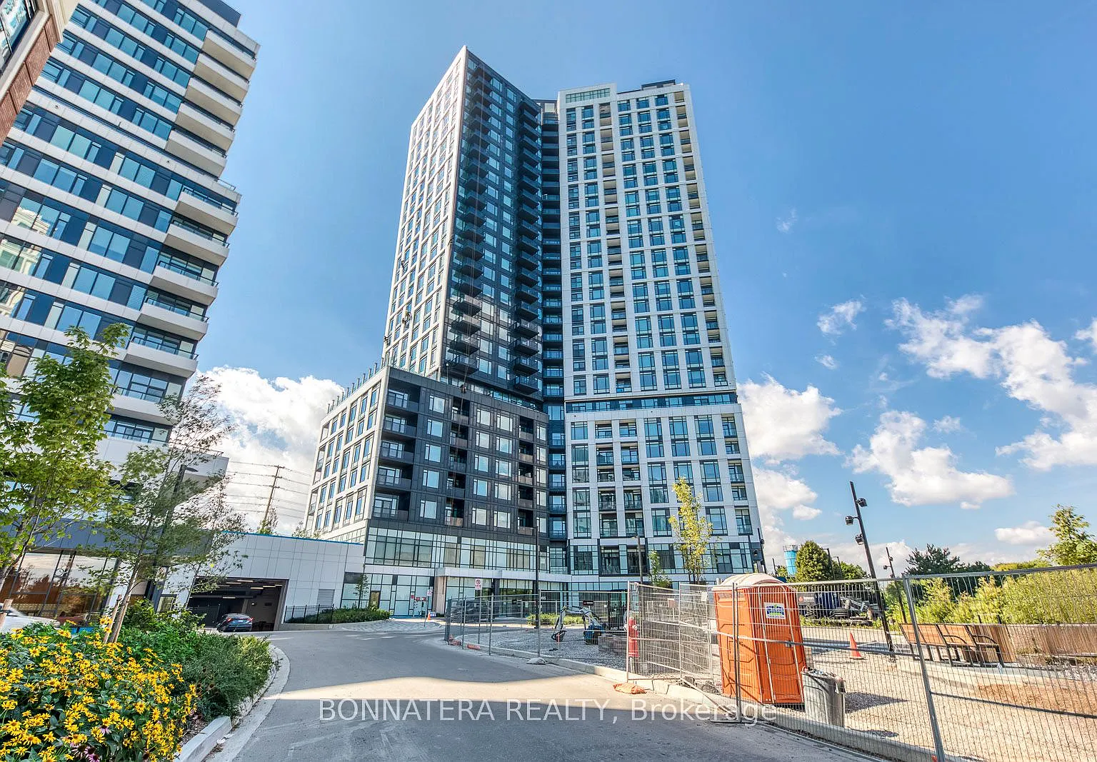 2 bed, $3,100 — Photo 1