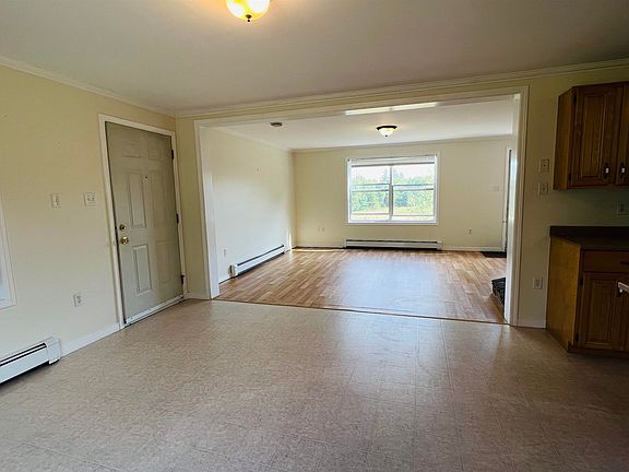 4th image of 1310 Main Rd