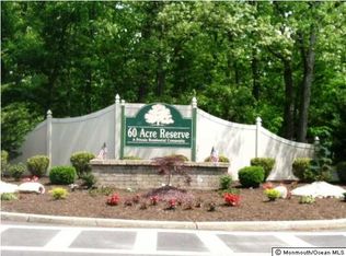 308 Larkspur Ln, Jackson, NJ