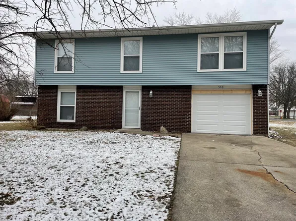 509 Sherwood Dr, Crown Point, IN 46307