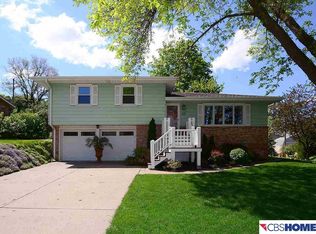 115 Hillside Dr, Bellevue, NE 68005