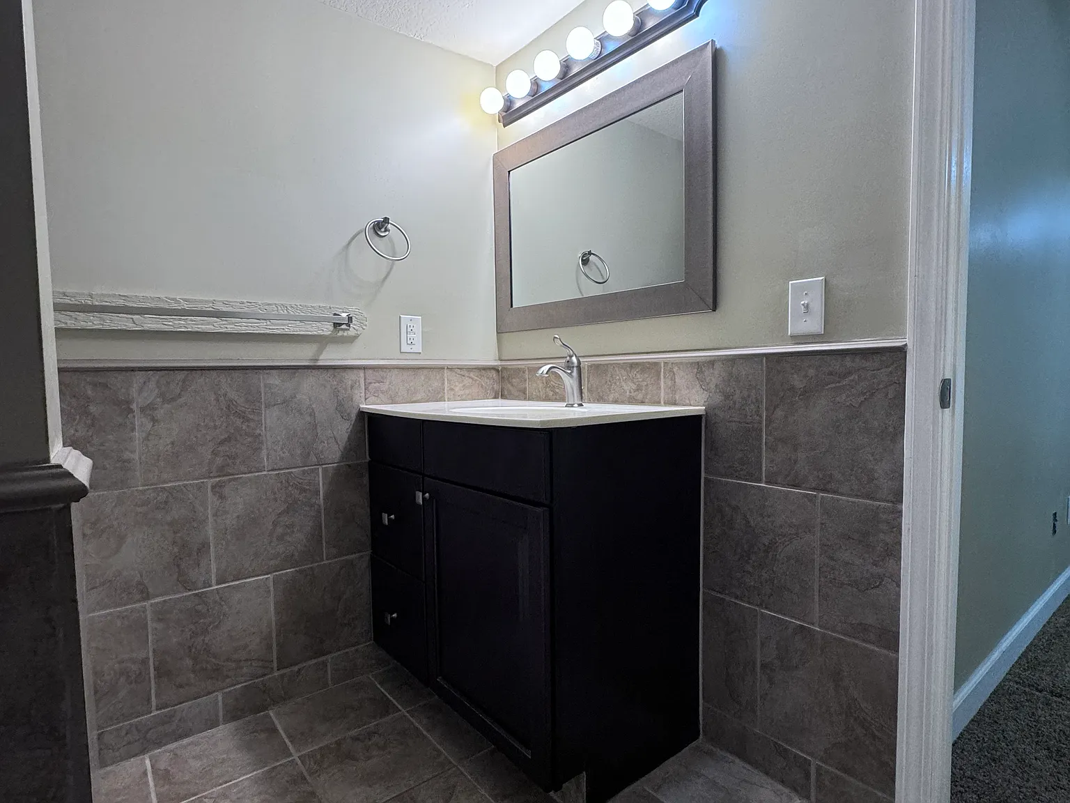 2 bed, 832 sqft, $1,100 — Photo 4