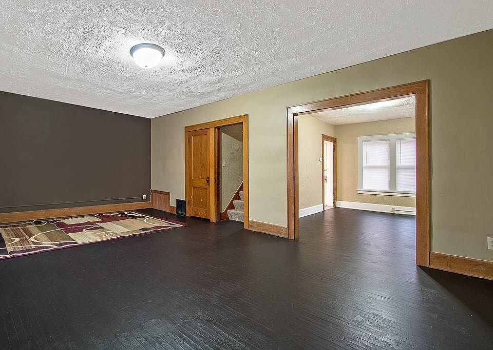 1st image of 119 Louis Ave