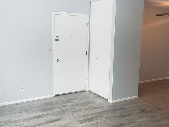 4th image of 1731 La Crescent St APT 53