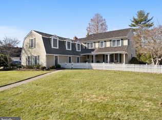 513 Sentinel Rd, Moorestown, NJ 08057