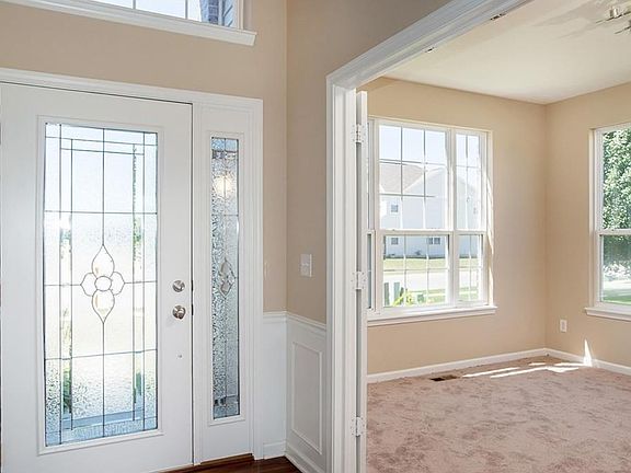 5th image of 7821 Blue Jay Way