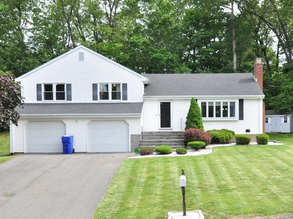 59 Settlers Knoll, Newington, CT 06111