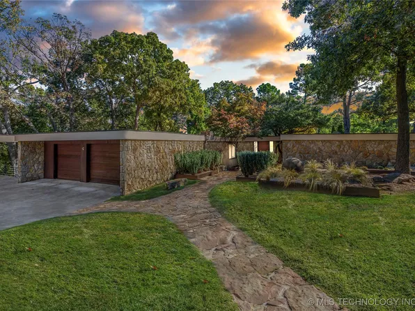 2922 E 70th Ct, Tulsa, OK 74136