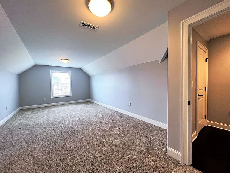 1121 Andalusian Way — Photo 33