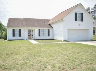 225 Kittiwake Ln, Boiling Springs, SC 29316