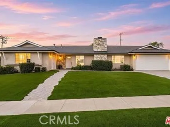91 W Gainsborough Rd, Thousand Oaks, CA 91360
