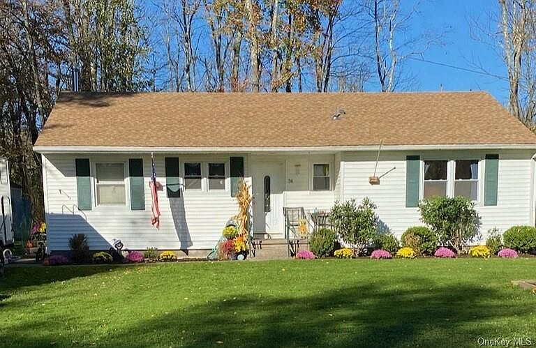 1st image of 36 Columbia Dr
