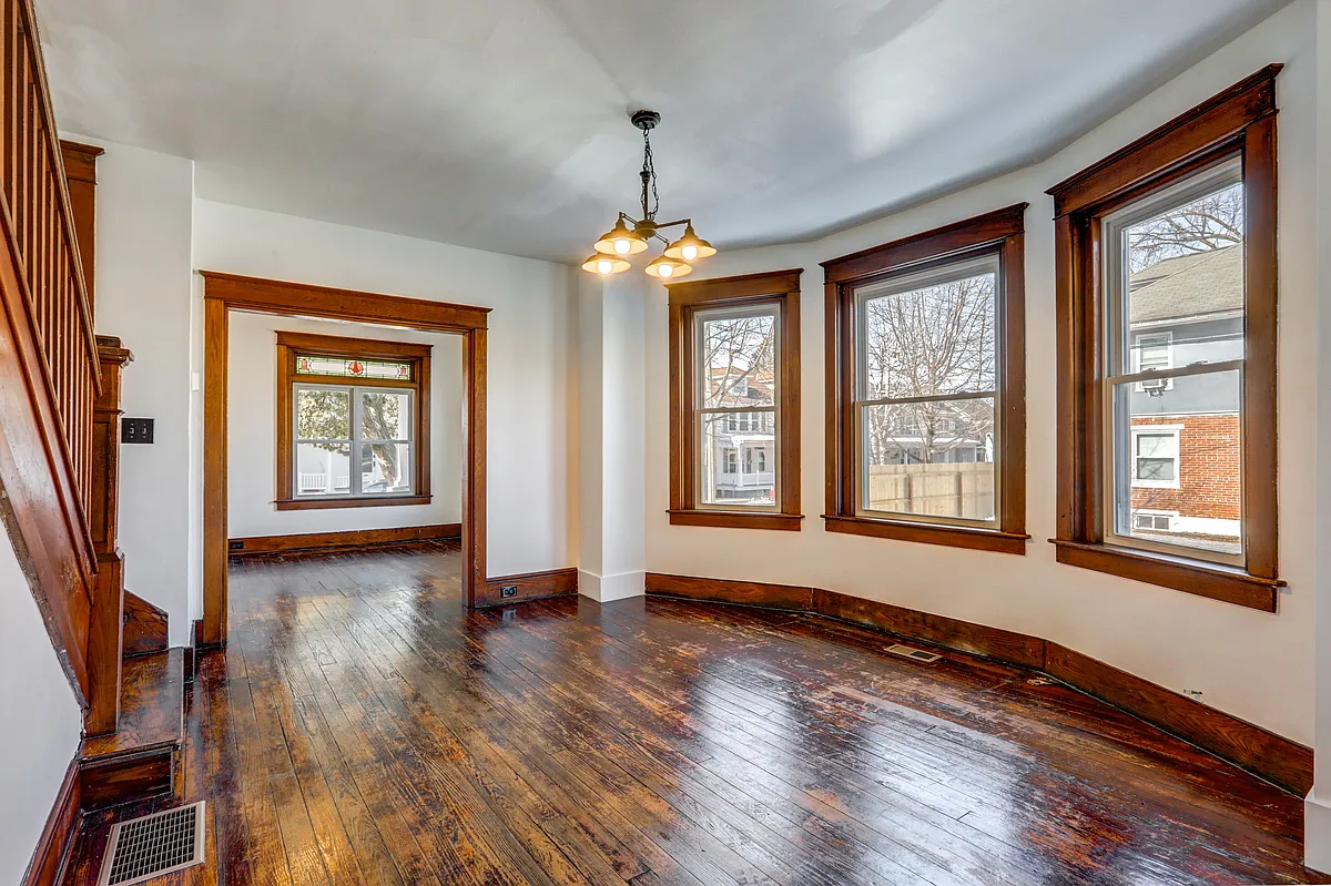 First floor - dining room & family room - beautiful hardwood floors! - 32 E Walnut St