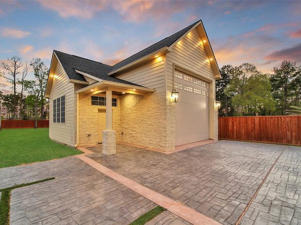30003 W Legends Trail Dr, Spring, TX 77386