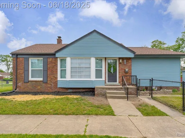 19505 Santa Barbara Dr, Detroit, MI 48221