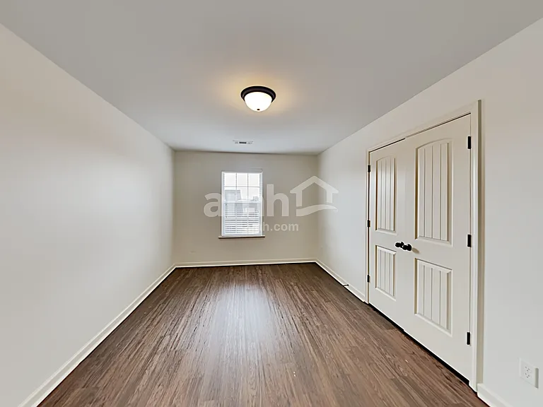 1050 Kentshire Cv — Photo 14