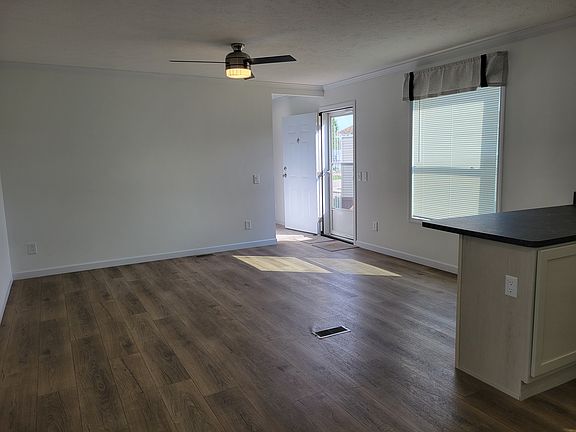 3rd image of 38 N Shetland Ct #136