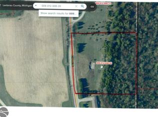 E Horn Rd, Lake Leelanau, MI 49653