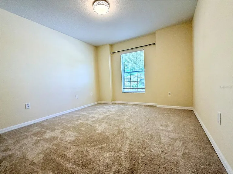 7838 Carriage Pointe Dr — Photo 15